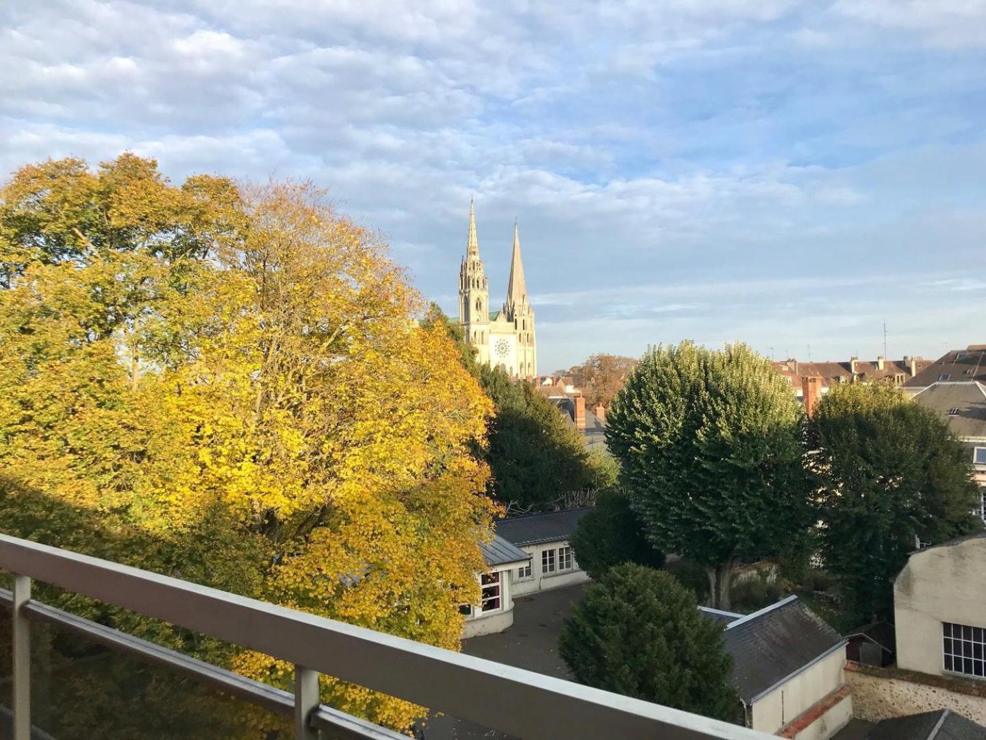 Le Casanova - Appartement avec parking et balcon vue Cathédrale Chartres Extérieur photo